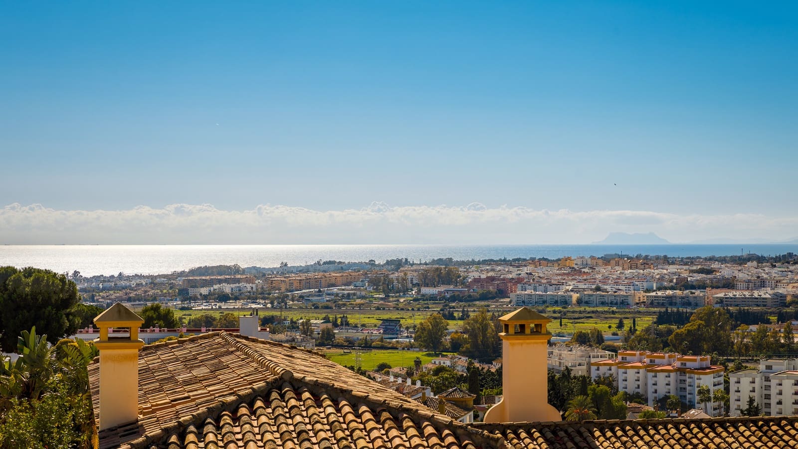 4 bedroom Villa for sale in Nueva Andalucia with pool garage - € 2,195,000 (Ref: 9629420)