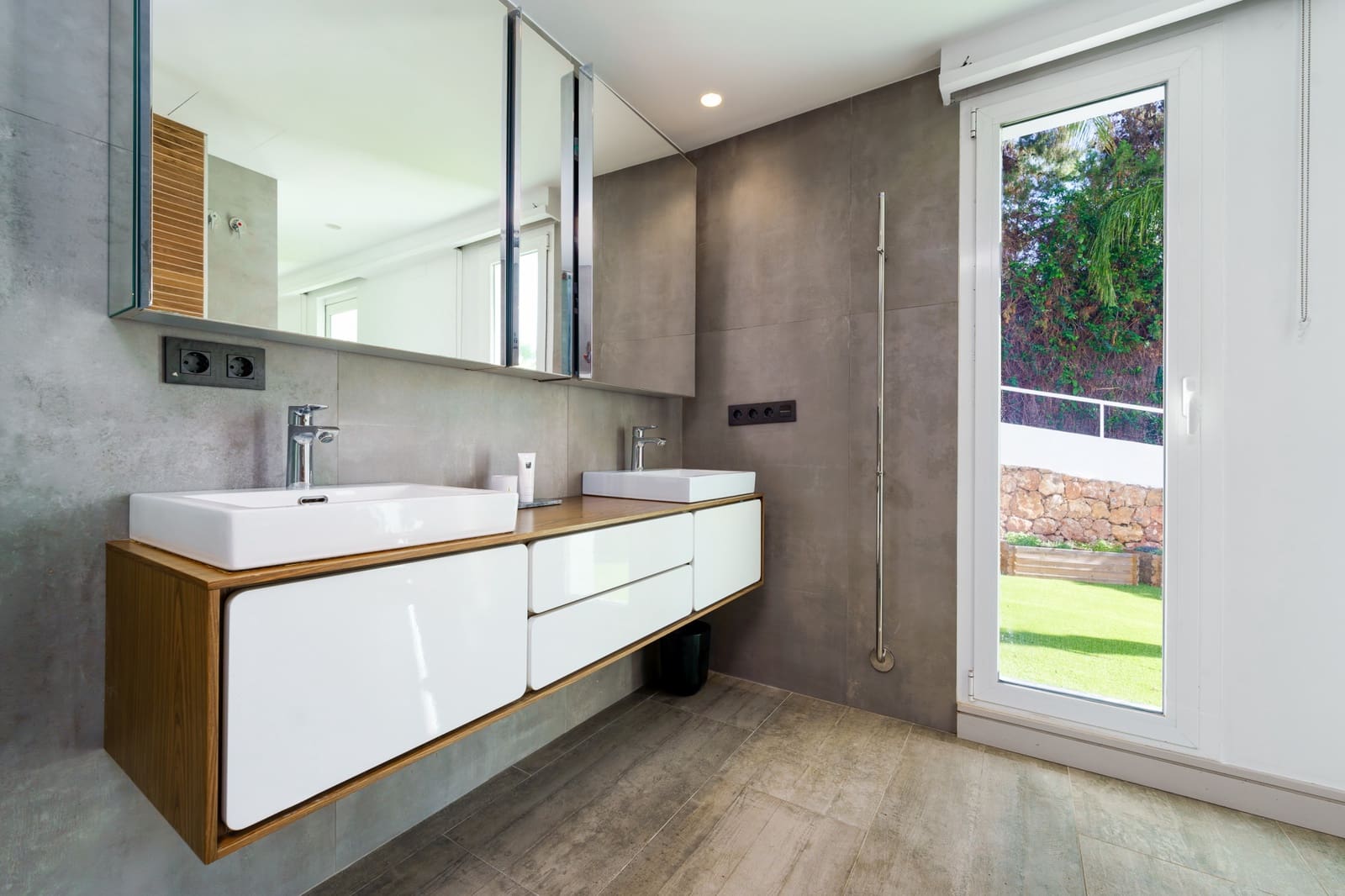 6 sypialnia Willa na sprzedaż w Marbella z basenem garażem - 2 350 000 € (Ref: 9629422)