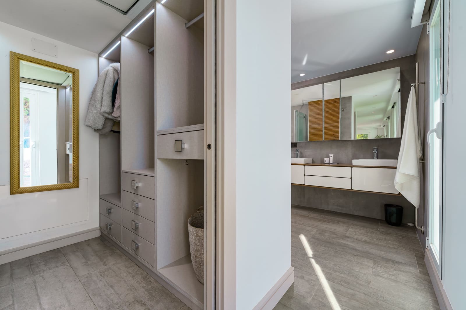 6 sypialnia Willa na sprzedaż w Marbella z basenem garażem - 2 350 000 € (Ref: 9629422)