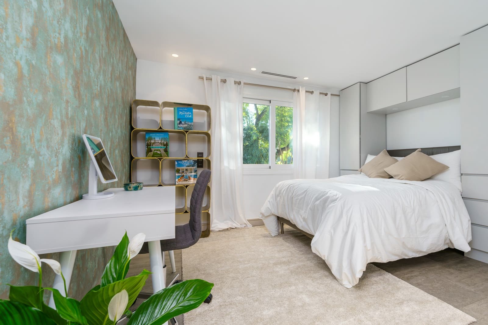 6 sypialnia Willa na sprzedaż w Marbella z basenem garażem - 2 350 000 € (Ref: 9629422)