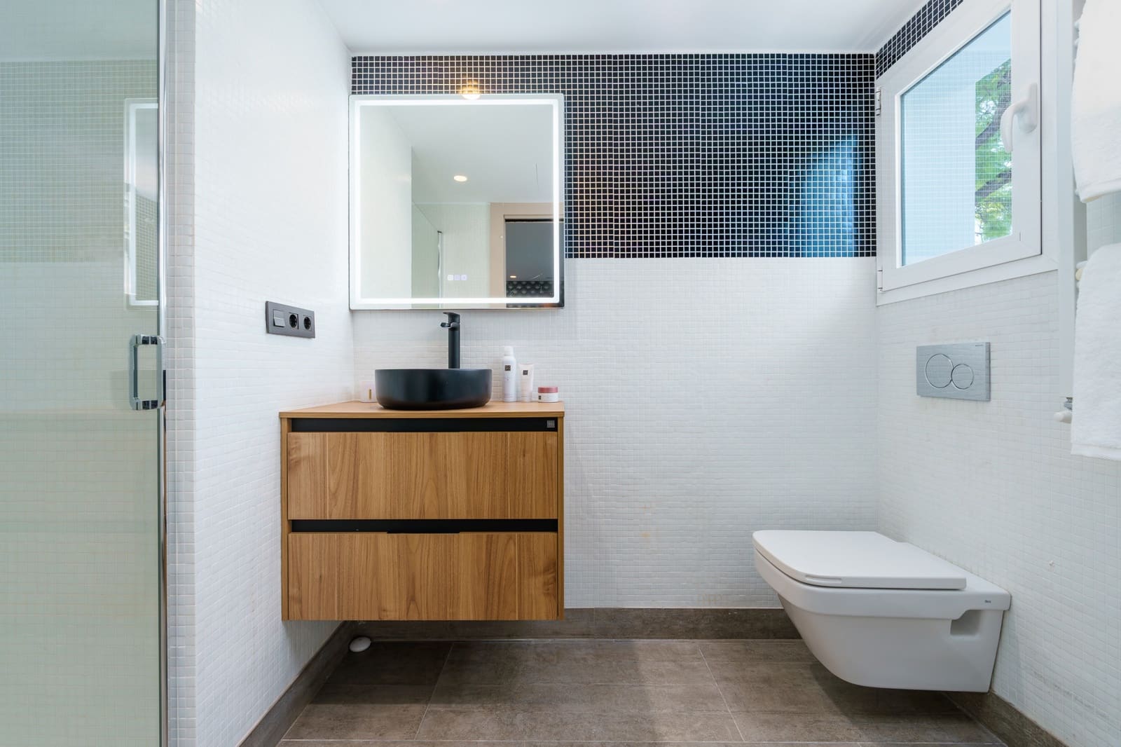 6 sypialnia Willa na sprzedaż w Marbella z basenem garażem - 2 350 000 € (Ref: 9629422)