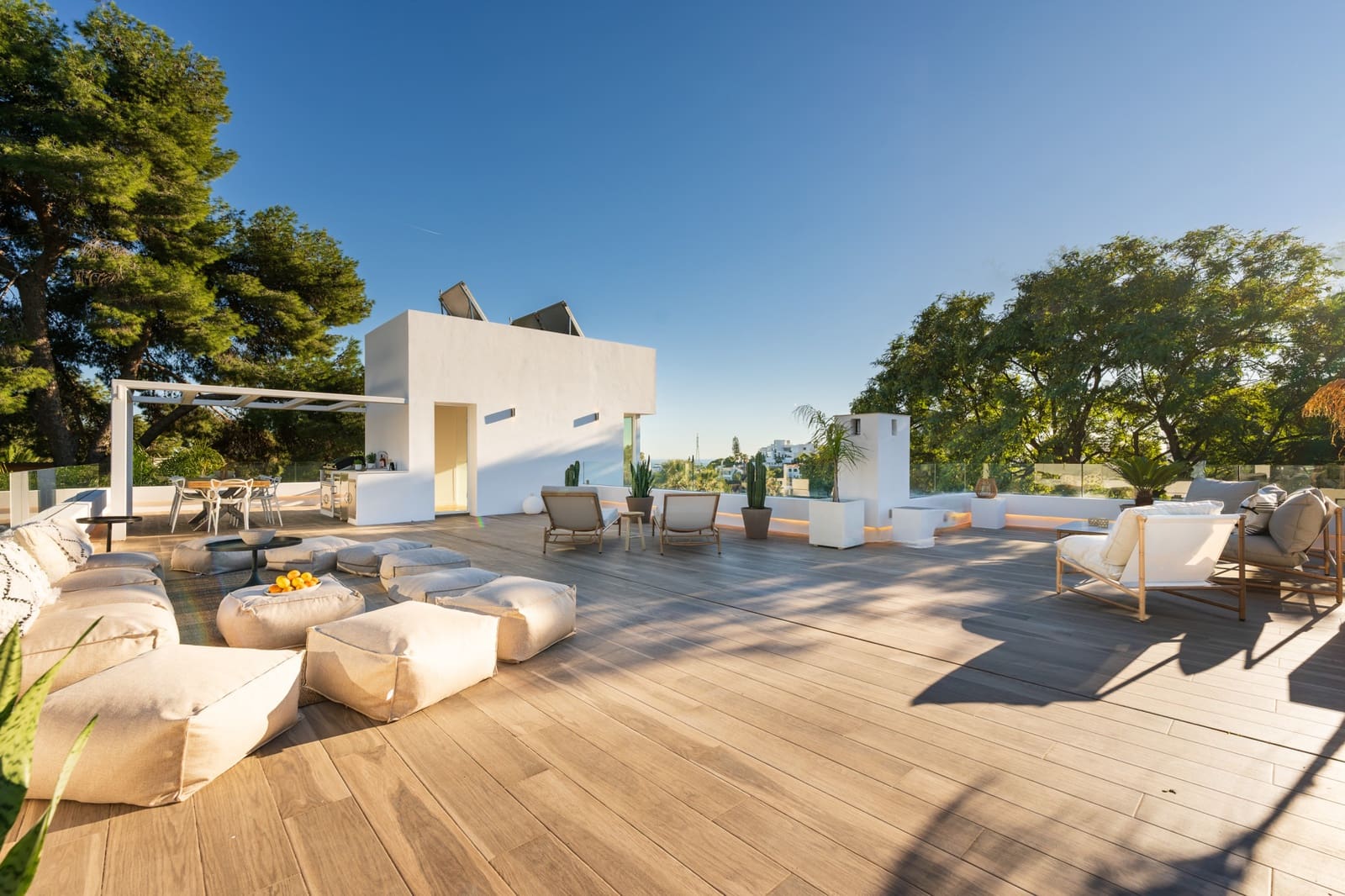 6 sypialnia Willa na sprzedaż w Marbella z basenem garażem - 2 350 000 € (Ref: 9629422)