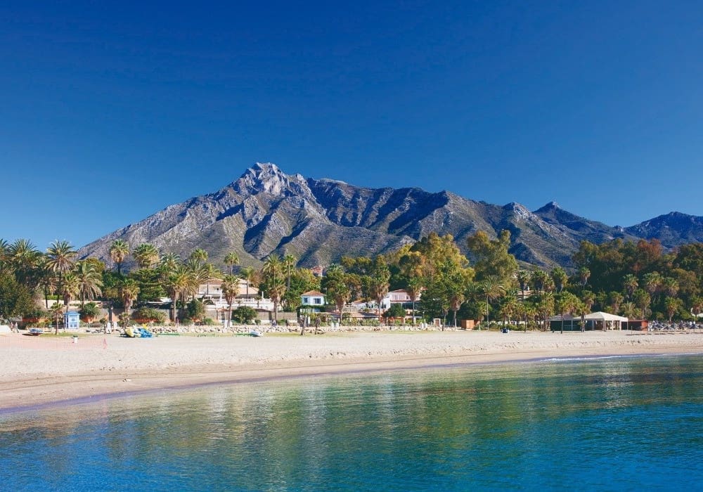 2 makuuhuone Huoneisto myytävänä paikassa Marbella mukana uima-altaan 
autotalli - 2 425 000 € (Ref: 9629424)