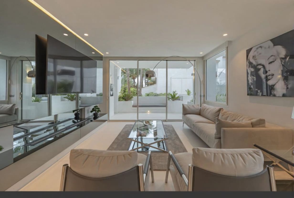 3 makuuhuone Huoneisto myytävänä paikassa Marbella mukana uima-altaan 
autotalli - 3 800 000 € (Ref: 9629428)