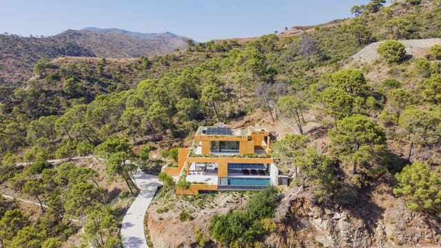 5 soverom Villa til salgs i Montemayor - Marbella Club, Benahavís med svømmebasseng garasje - € 6 290 000 (Ref: 9629429)