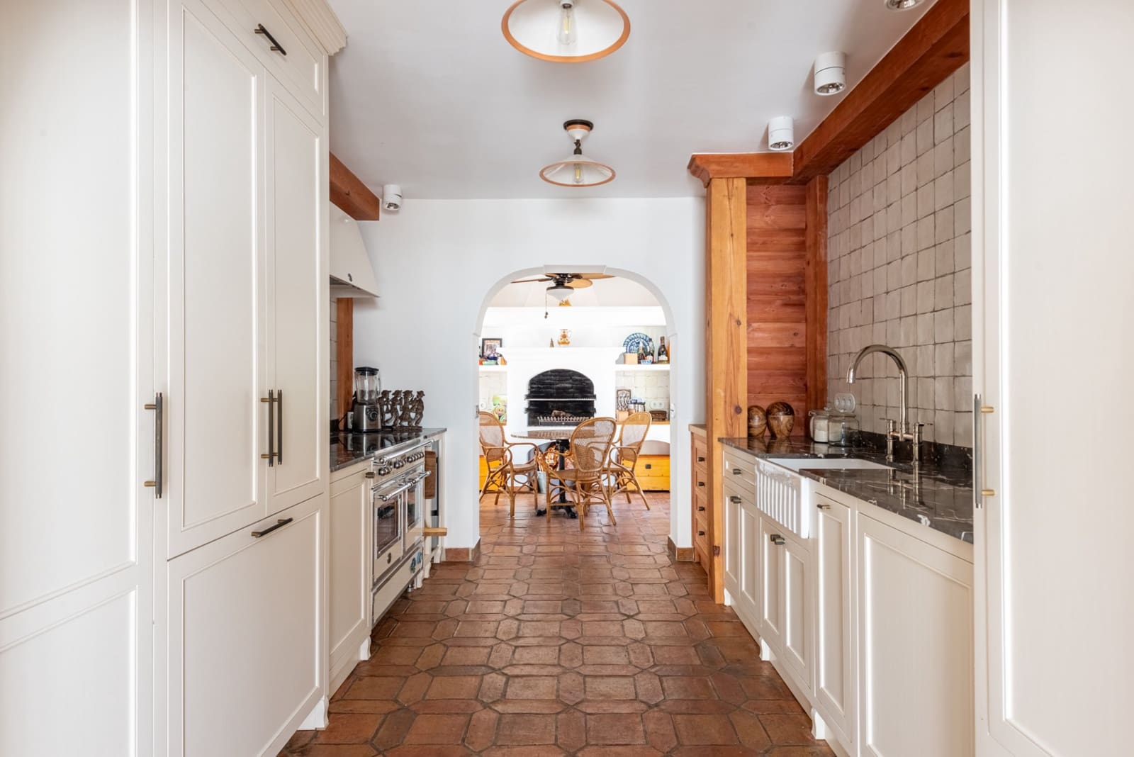 Pareado de 4 habitaciones en Marbella en venta con piscina garaje - 2.490.000 € (Ref: 9629430)