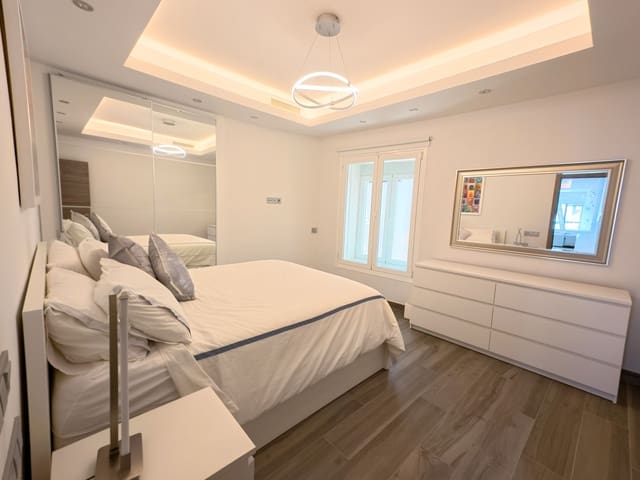 2 Zimmer Apartment zu verkaufen in Puerto Banus, Marbella - 985.000 € (Ref: 9658023)