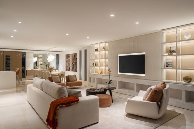 4 soverom Kjedet enebolig til salgs i Lomas De Marbella, Marbella med svømmebasseng garasje - € 10 900 000 (Ref: 9672766)