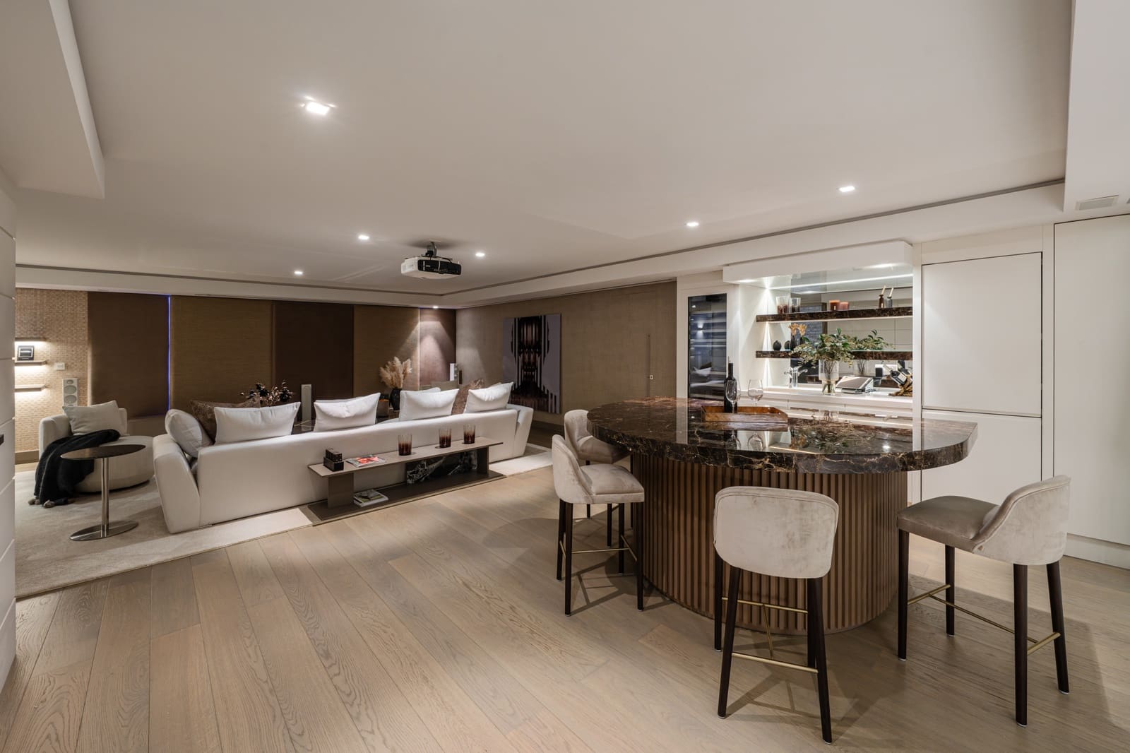 4 bedroom Semi-detached Villa for sale in Marbella with pool garage - € 10,900,000 (Ref: 9672766)
