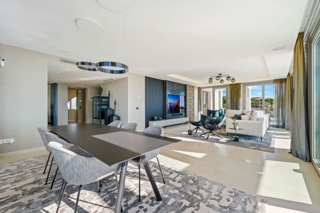 3 soverom Penthouse til salgs i Los Naranjos, Marbella med svømmebasseng garasje - € 3 150 000 (Ref: 9672767)