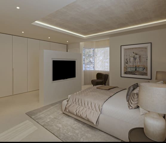 Pareado de 5 habitaciones en Lomas De Marbella, Marbella en venta con piscina garaje - 2.150.000 € (Ref: 9676516)