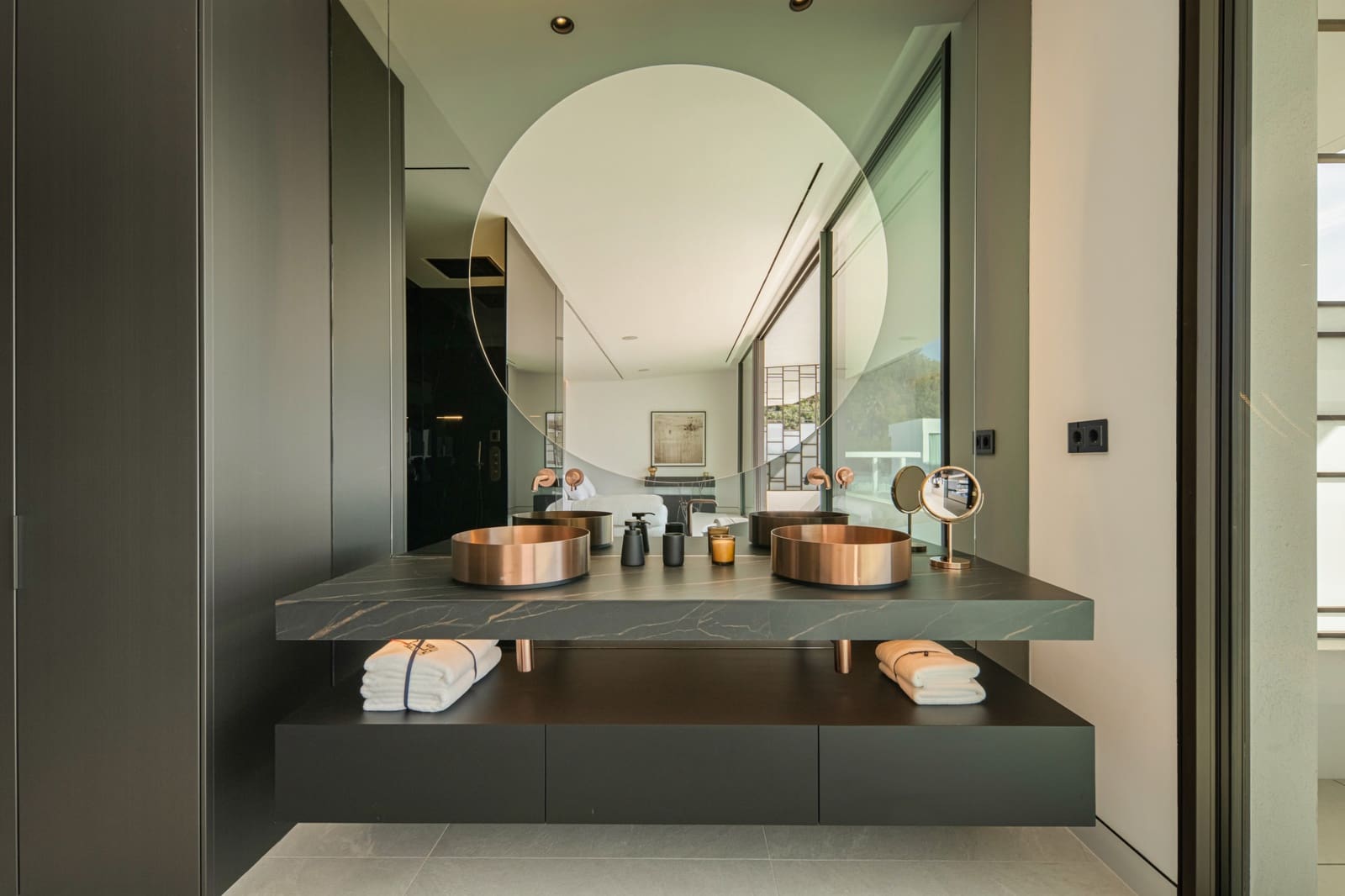 3 makuuhuone Huvila myytävänä paikassa Marbella mukana uima-altaan 
autotalli - 6 300 000 € (Ref: 9685737)