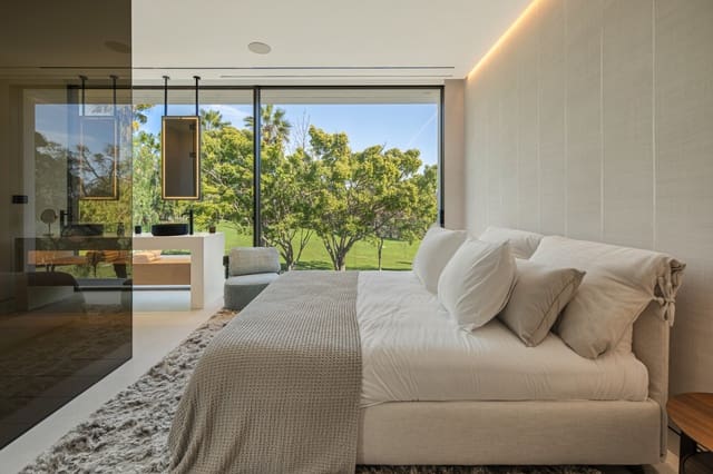 3 makuuhuone Huvila myytävänä paikassa Lomas De Marbella, Marbella mukana uima-altaan 
autotalli - 6 300 000 € (Ref: 9685737)