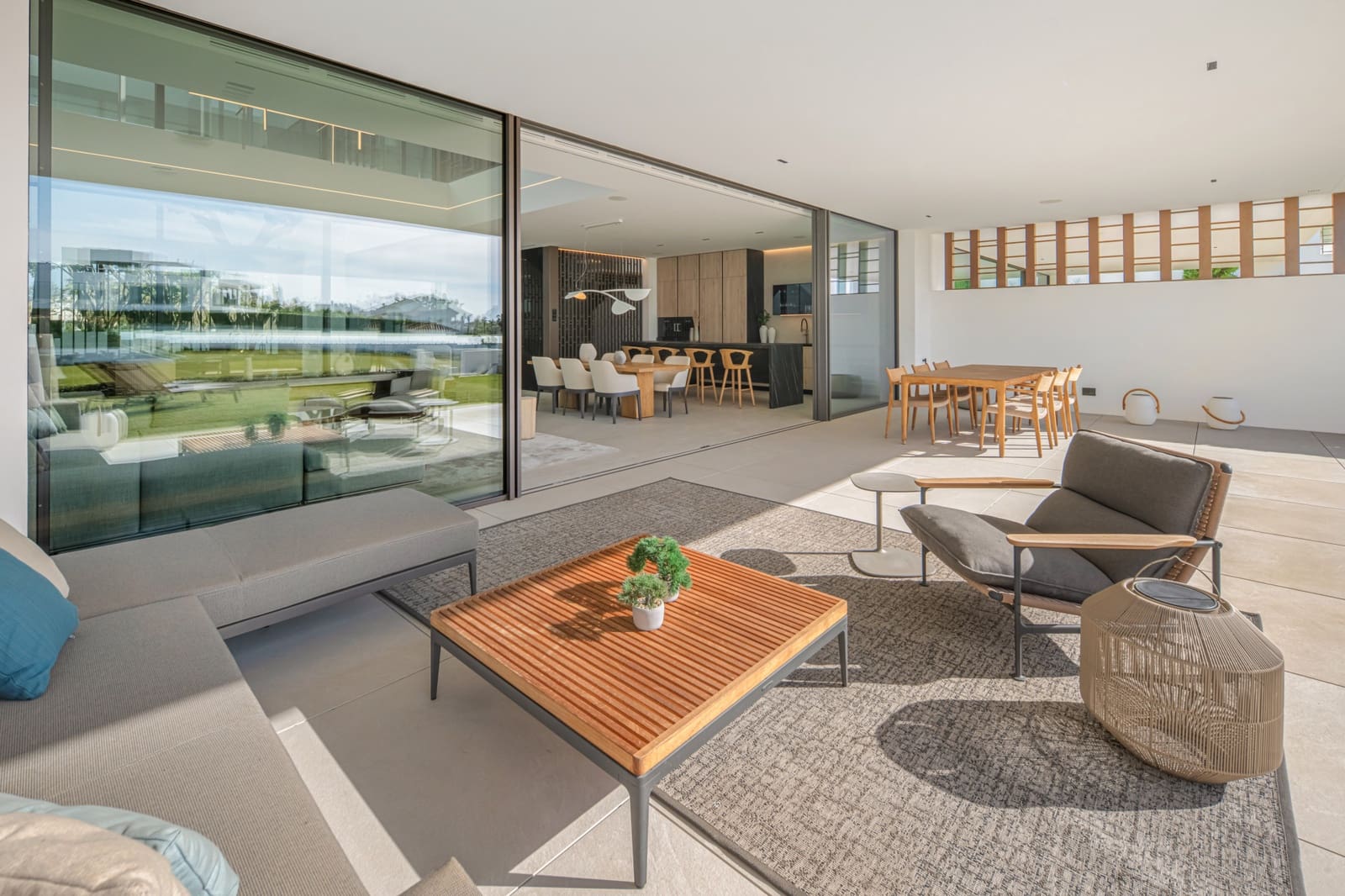 3 makuuhuone Huvila myytävänä paikassa Marbella mukana uima-altaan 
autotalli - 6 300 000 € (Ref: 9685737)