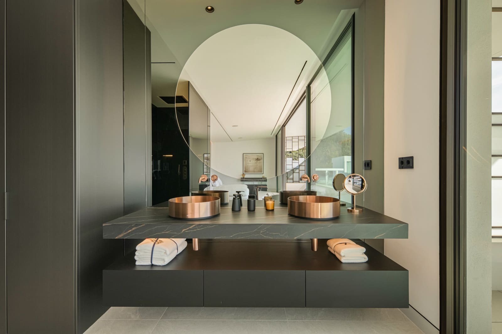 3 bedroom Villa for sale in Marbella with pool garage - € 6,300,000 (Ref: 9685737)
