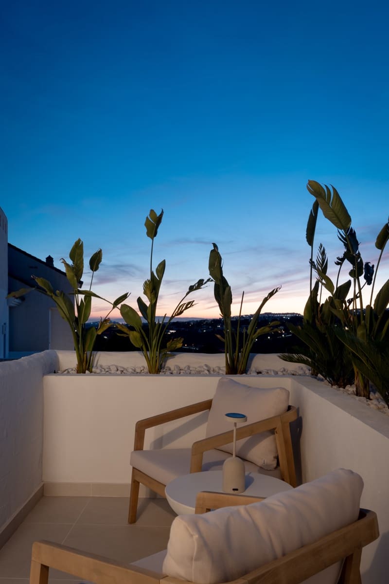 3 bedroom Penthouse for sale in Marbella with pool garage - € 1,695,000 (Ref: 9685745)