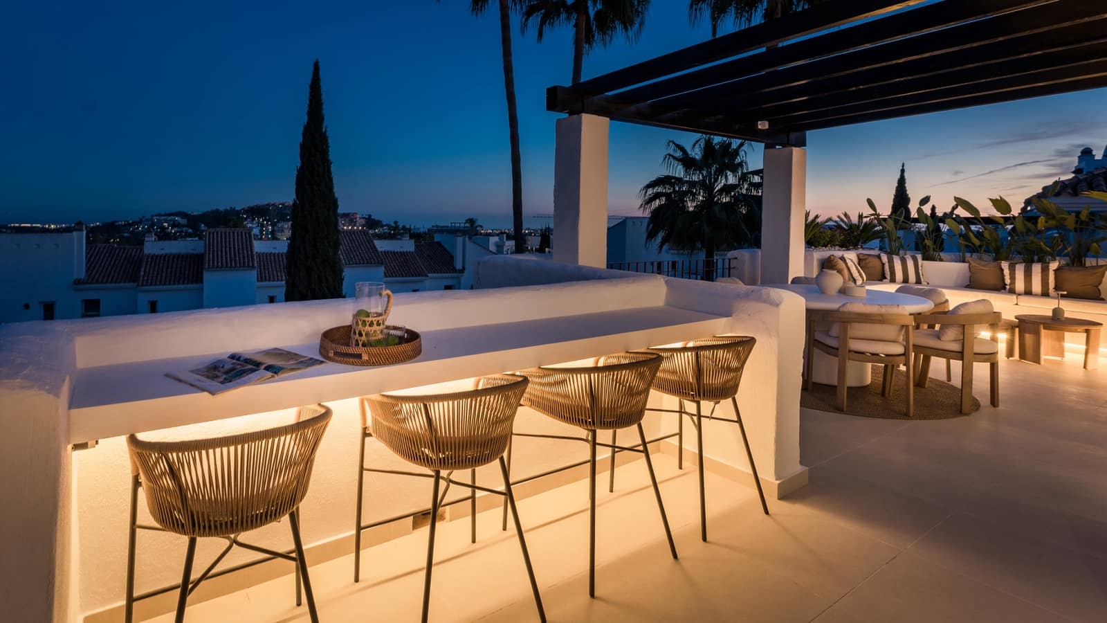 3 bedroom Penthouse for sale in Marbella with pool garage - € 1,695,000 (Ref: 9685745)