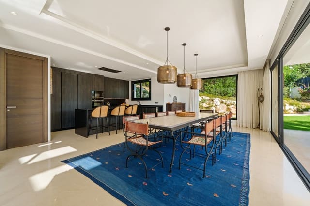 6 sypialnia Willa na sprzedaż w Los Naranjos, Marbella z basenem garażem - 4 190 000 € (Ref: 9688626)