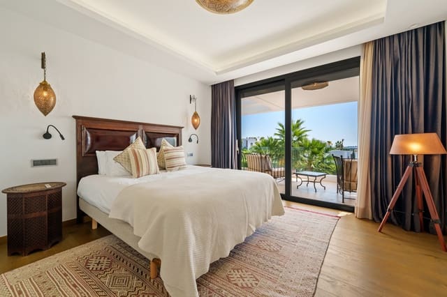 6 sypialnia Willa na sprzedaż w Los Naranjos, Marbella z basenem garażem - 4 190 000 € (Ref: 9688626)