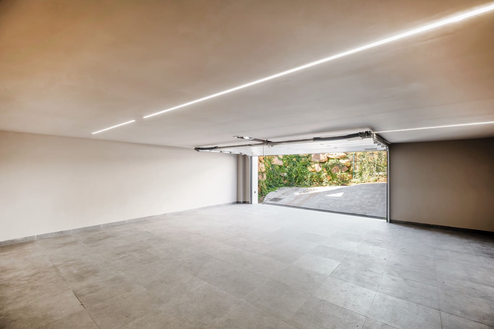 6 quarto Moradia para venda em El Paraiso com piscina garagem - 2 995 000 € (Ref: 9688627)