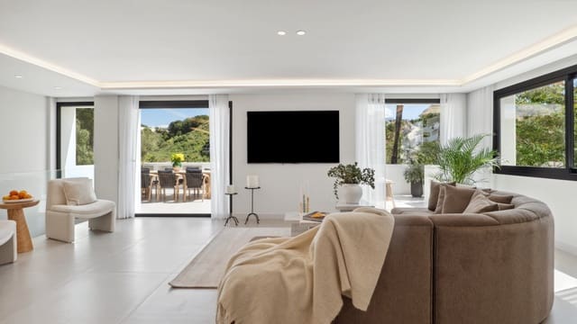 6 Zimmer Villa zu verkaufen in Los Naranjos, Marbella mit Pool Garage - 2.495.000 € (Ref: 9688628)