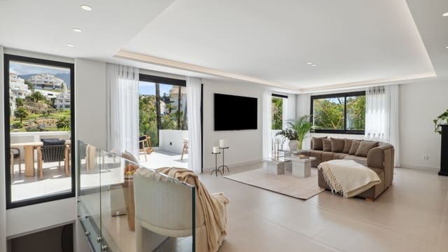 6 Zimmer Villa zu verkaufen in Los Naranjos, Marbella mit Pool Garage - 2.495.000 € (Ref: 9688628)
