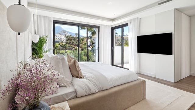 6 Zimmer Villa zu verkaufen in Los Naranjos, Marbella mit Pool Garage - 2.495.000 € (Ref: 9688628)