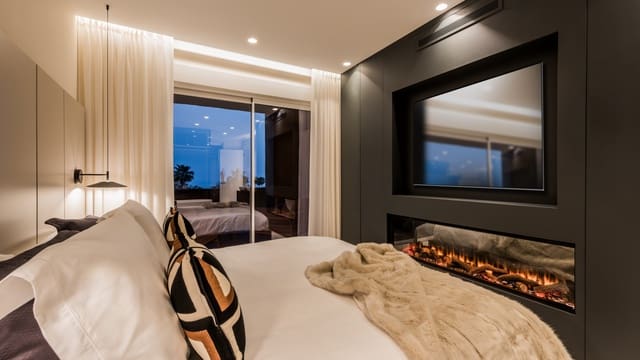 3 sypialnia Apartament na sprzedaż w El Padrón, Estepona z basenem garażem - 2 395 000 € (Ref: 9688630)