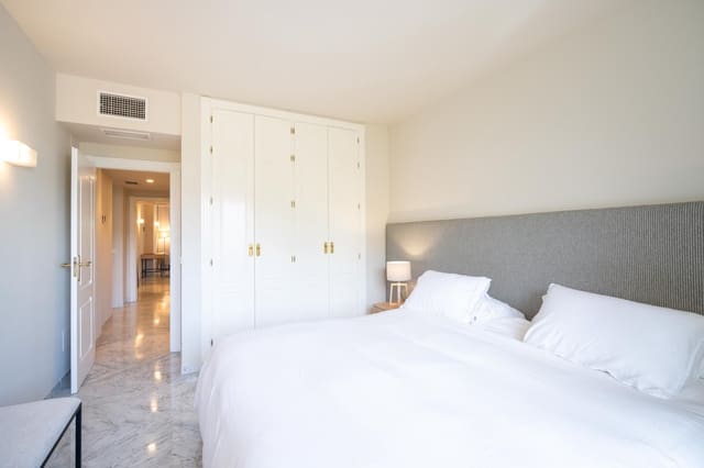 2 quarto Apartamento para venda em Lomas De Marbella, Marbella com piscina garagem - 2 600 000 € (Ref: 9688633)