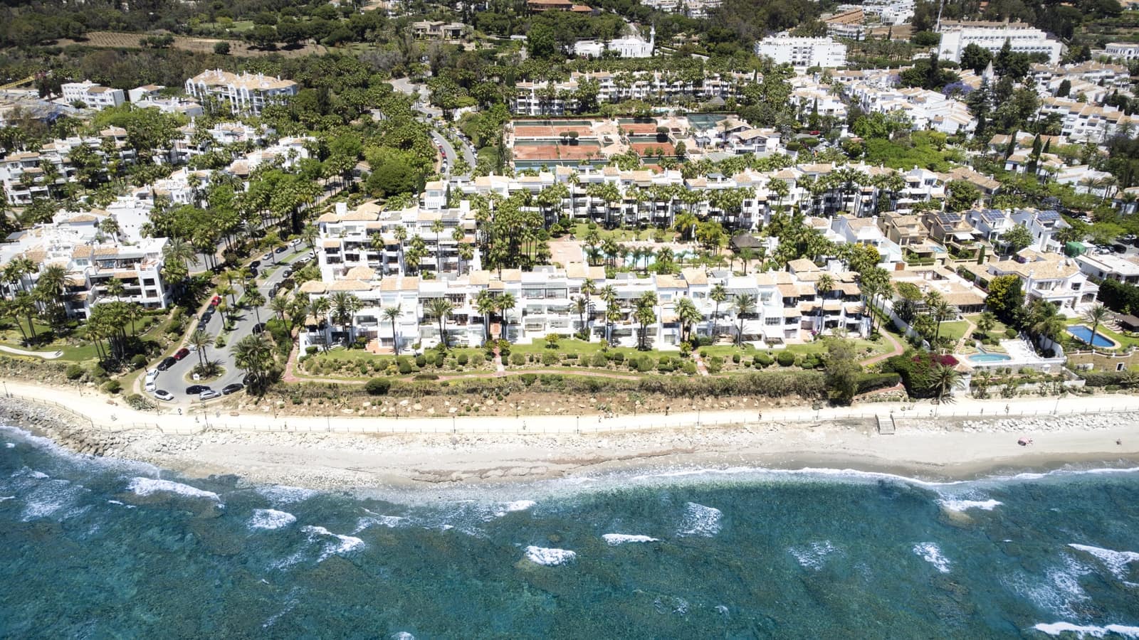 2 bedroom Apartment for sale in Marbella with pool garage - € 2,600,000 (Ref: 9688633)