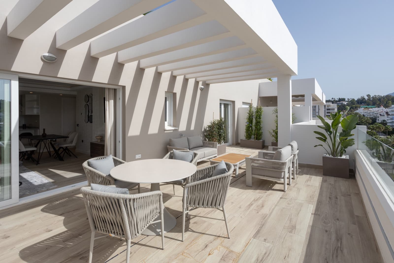 2 chambre Penthouse à vendre à Marbella avec piscine garage - 890 000 € (Ref: 9688634)