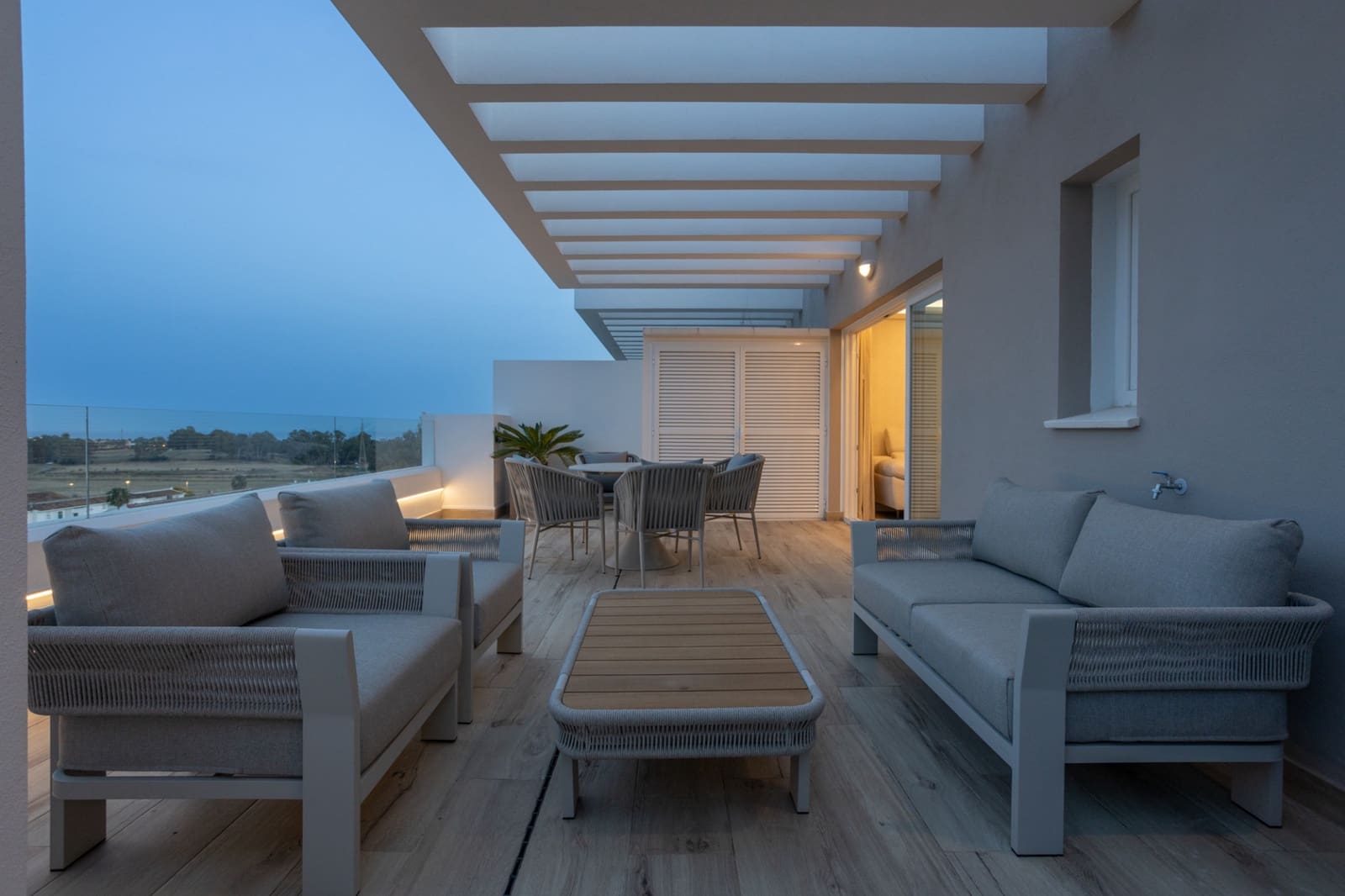 2 chambre Penthouse à vendre à Marbella avec piscine garage - 890 000 € (Ref: 9688634)