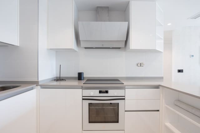 2 chambre Penthouse à vendre à Rodeo Alto - Guadaiza - La Campana, Marbella avec piscine garage - 890 000 € (Ref: 9688634)