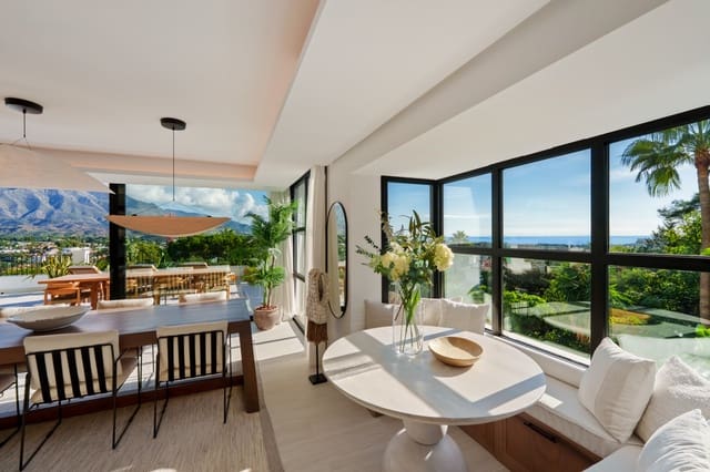 6 soverom Villa til salgs i Las Brisas, Marbella med svømmebasseng garasje - € 9 950 000 (Ref: 9697876)