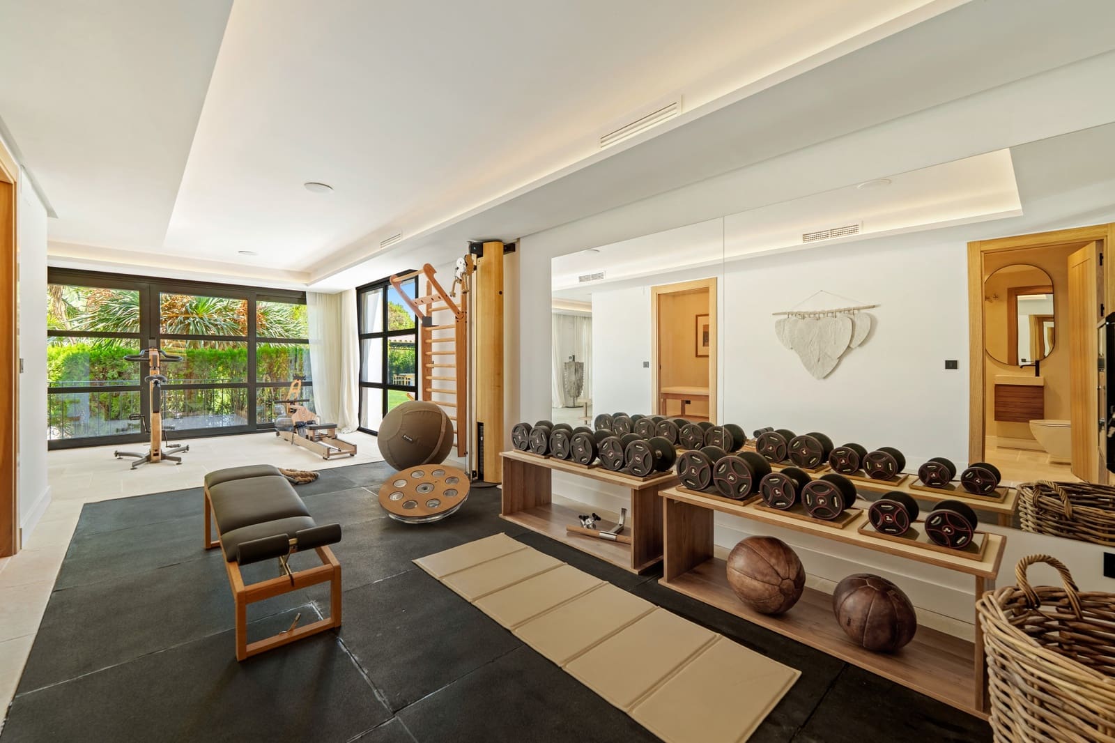6 bedroom Villa for sale in Nueva Andalucia with pool garage - € 9,950,000 (Ref: 9697876)