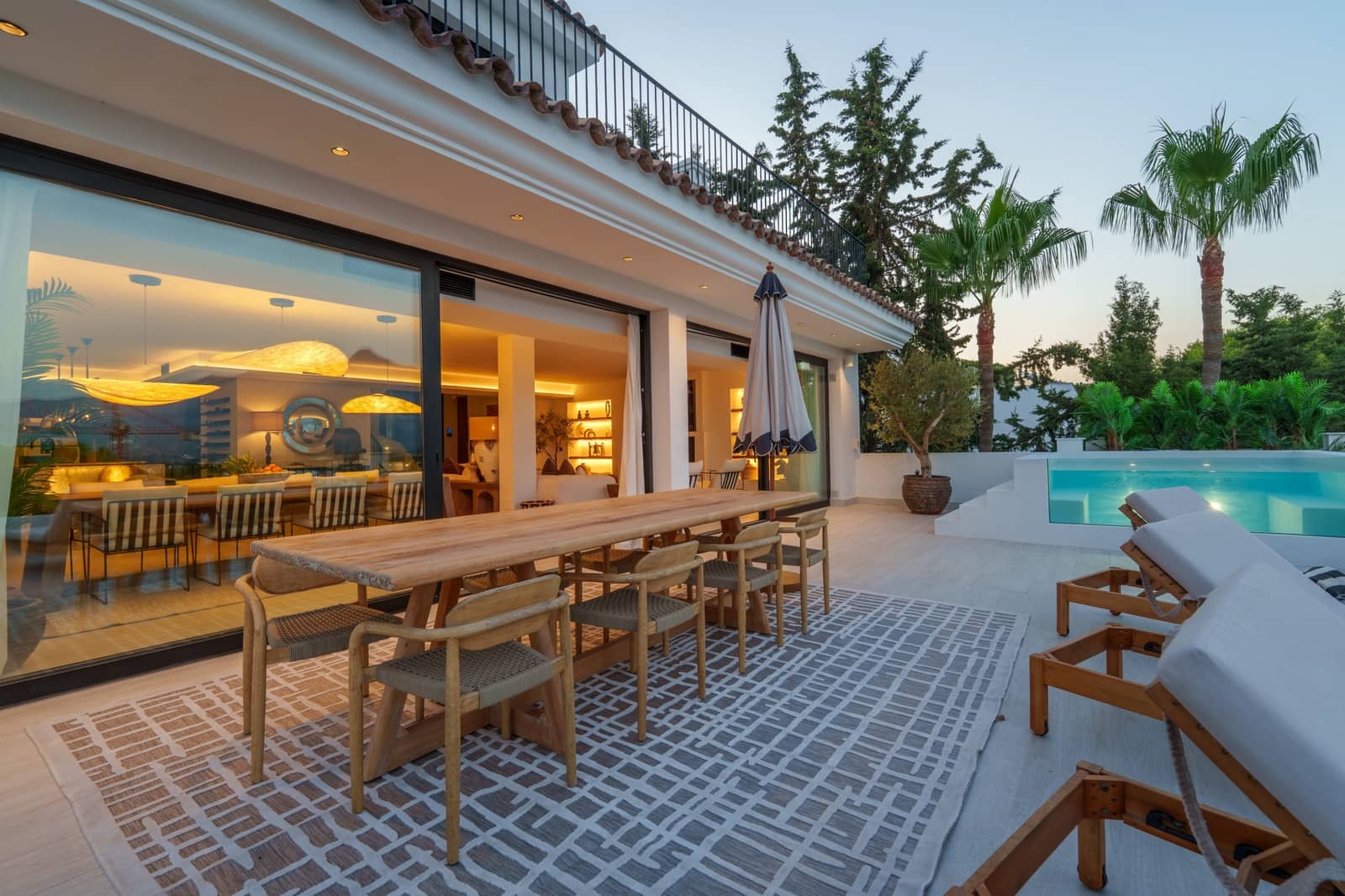 6 bedroom Villa for sale in Nueva Andalucia with pool garage - € 9,950,000 (Ref: 9697876)