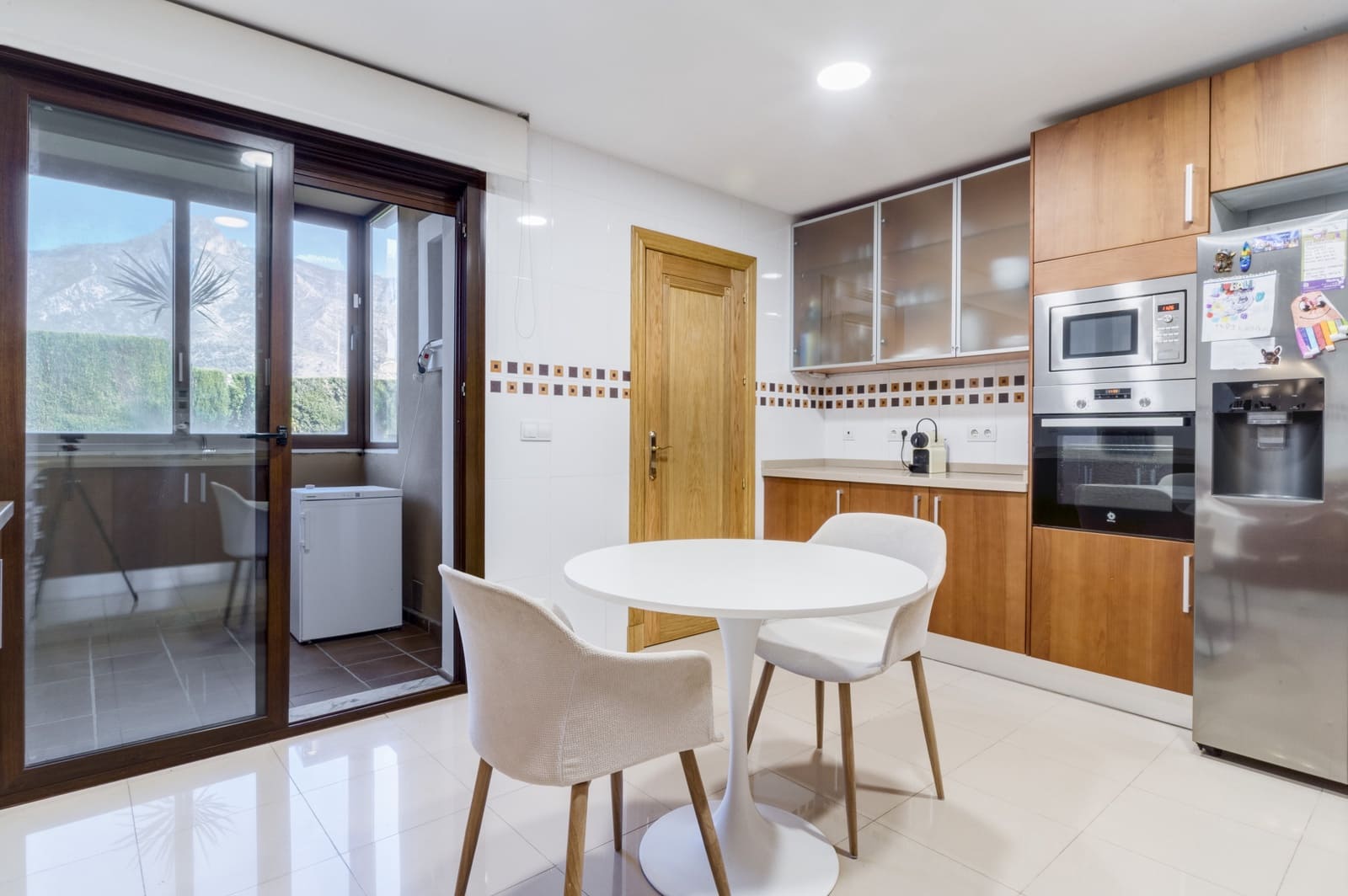 2 bedroom Apartment for sale in Marbella with pool garage - € 950,000 (Ref: 9697877)