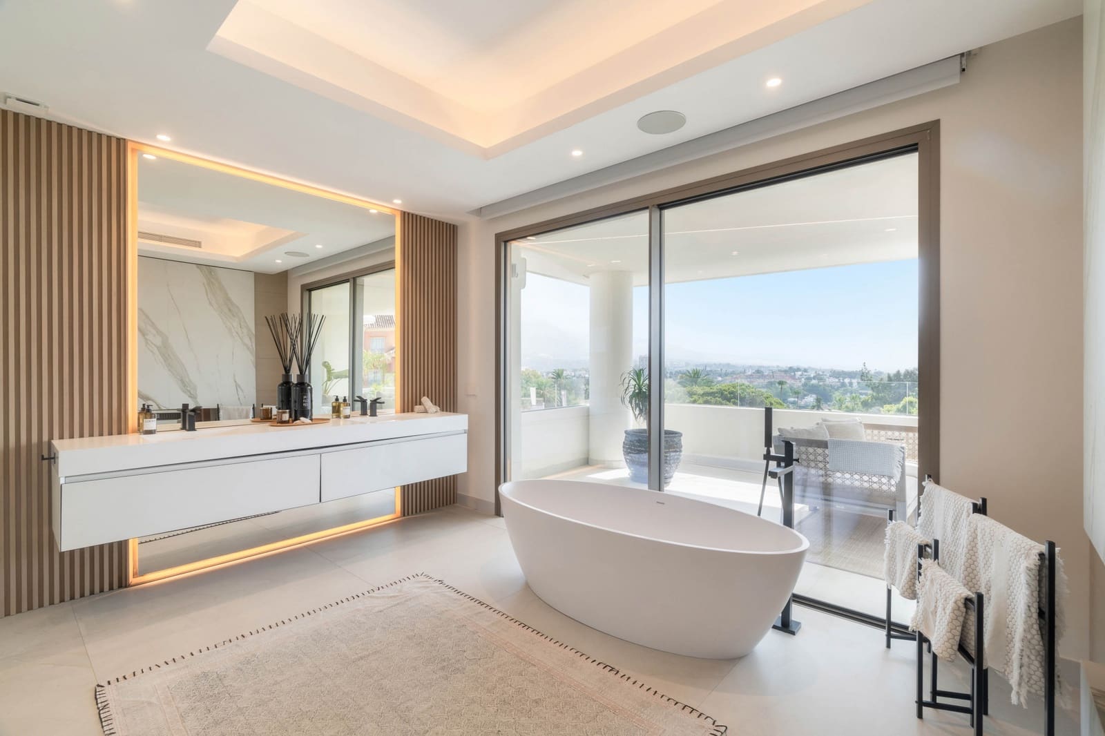 Chalet de 4 habitaciones en Marbella en venta con piscina garaje - 4.295.000 € (Ref: 9716784)