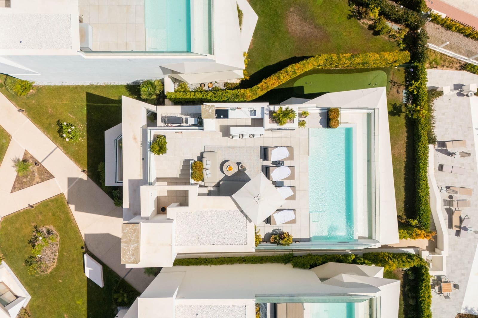 Chalet de 4 habitaciones en Marbella en venta con piscina garaje - 4.295.000 € (Ref: 9716784)