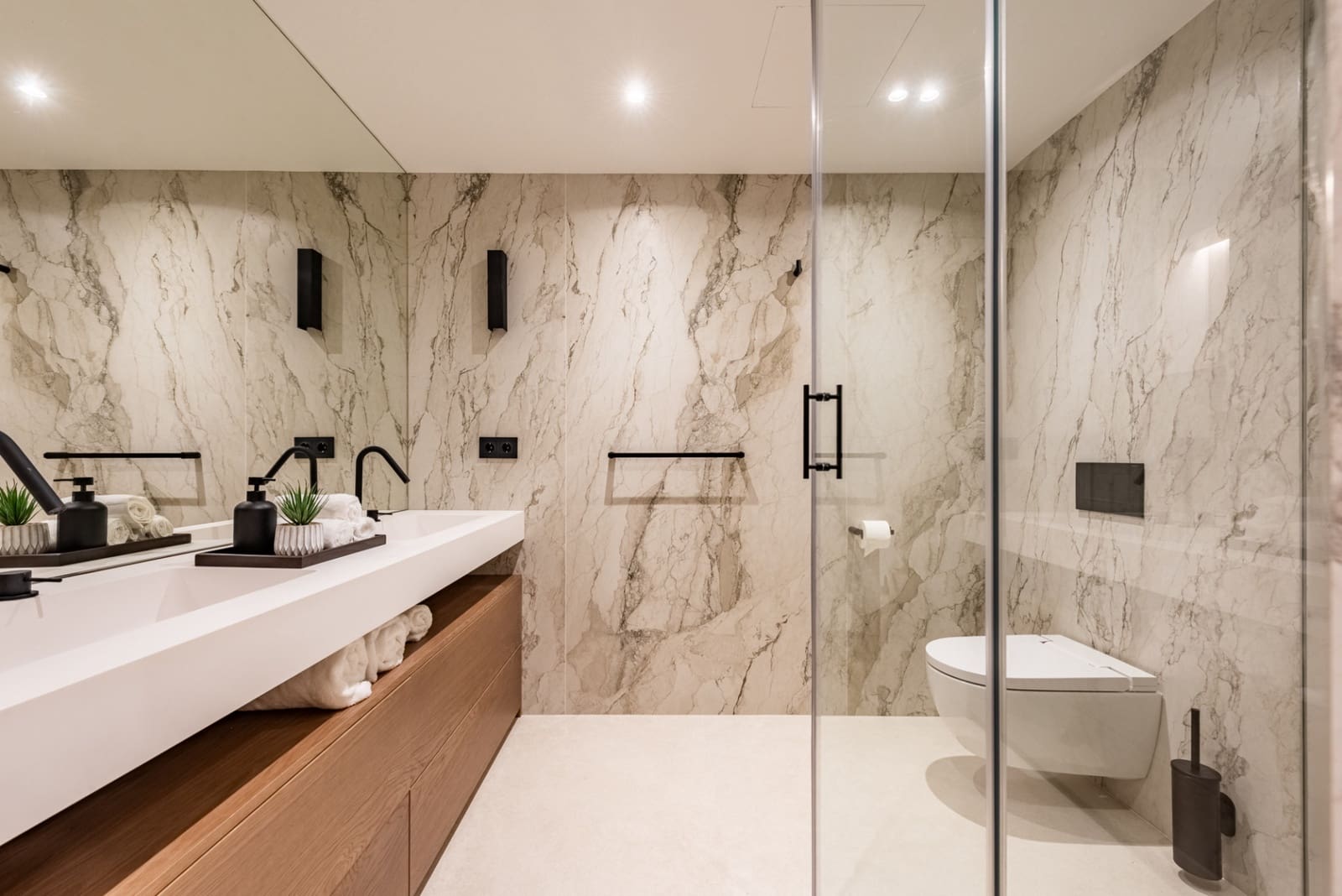 1 quarto Apartamento para venda em Marbella com piscina garagem - 1 090 000 € (Ref: 9726164)