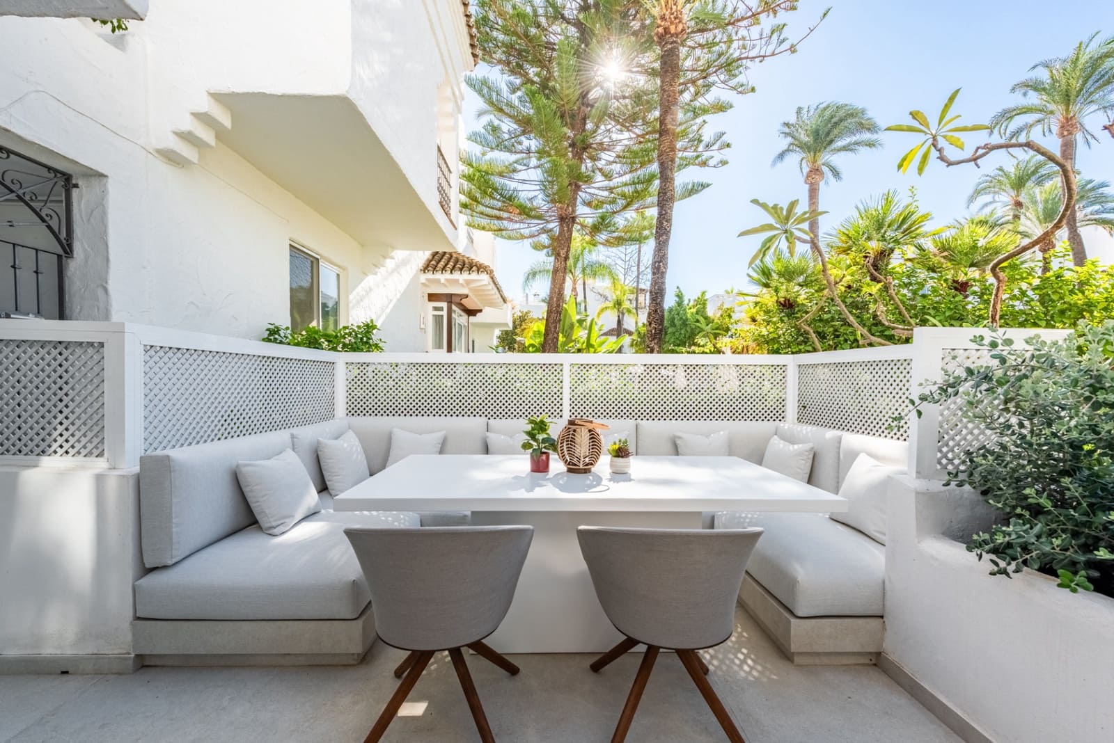 1 quarto Apartamento para venda em Marbella com piscina garagem - 1 090 000 € (Ref: 9726164)