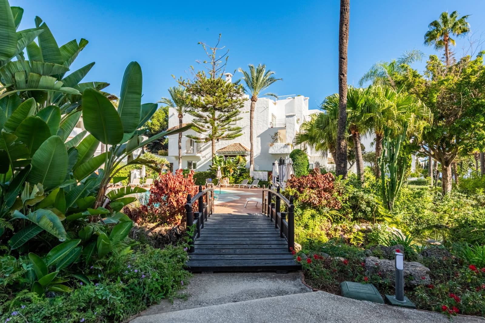 1 quarto Apartamento para venda em Marbella com piscina garagem - 1 090 000 € (Ref: 9726164)