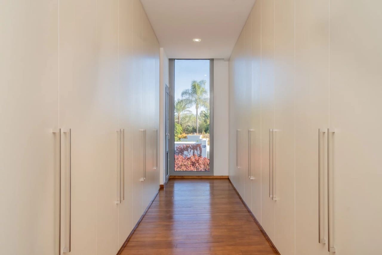 5 soveværelse Semi-Rækkehus til salg i Marbella med swimmingpool garage - € 3.000.000 (Ref: 9734215)