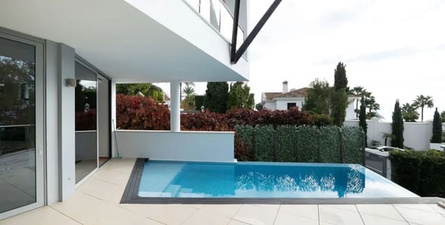 5 bedroom Semi-detached Villa for sale in Sierra Blanca, Marbella with pool garage - € 3,000,000 (Ref: 9734215)