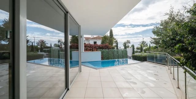 5 bedroom Semi-detached Villa for sale in Sierra Blanca, Marbella with pool garage - € 3,000,000 (Ref: 9734215)