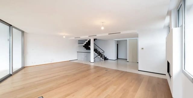 5 bedroom Semi-detached Villa for sale in Sierra Blanca, Marbella with pool garage - € 3,000,000 (Ref: 9734215)