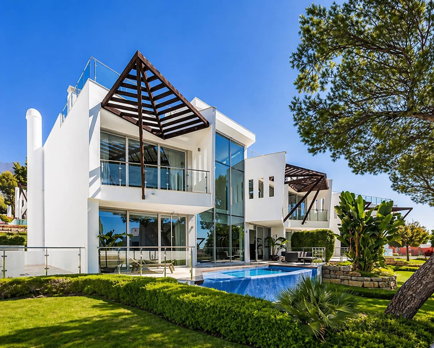 5 makuuhuone Paritalo myytävänä paikassa Marbella mukana uima-altaan 
autotalli - 3 000 000 € (Ref: 9734215)