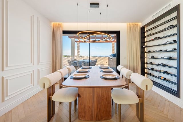 3 slaapkamer Penthouse te koop in Los Naranjos, Marbella met zwembad garage - € 2.650.000 (Ref: 9741433)