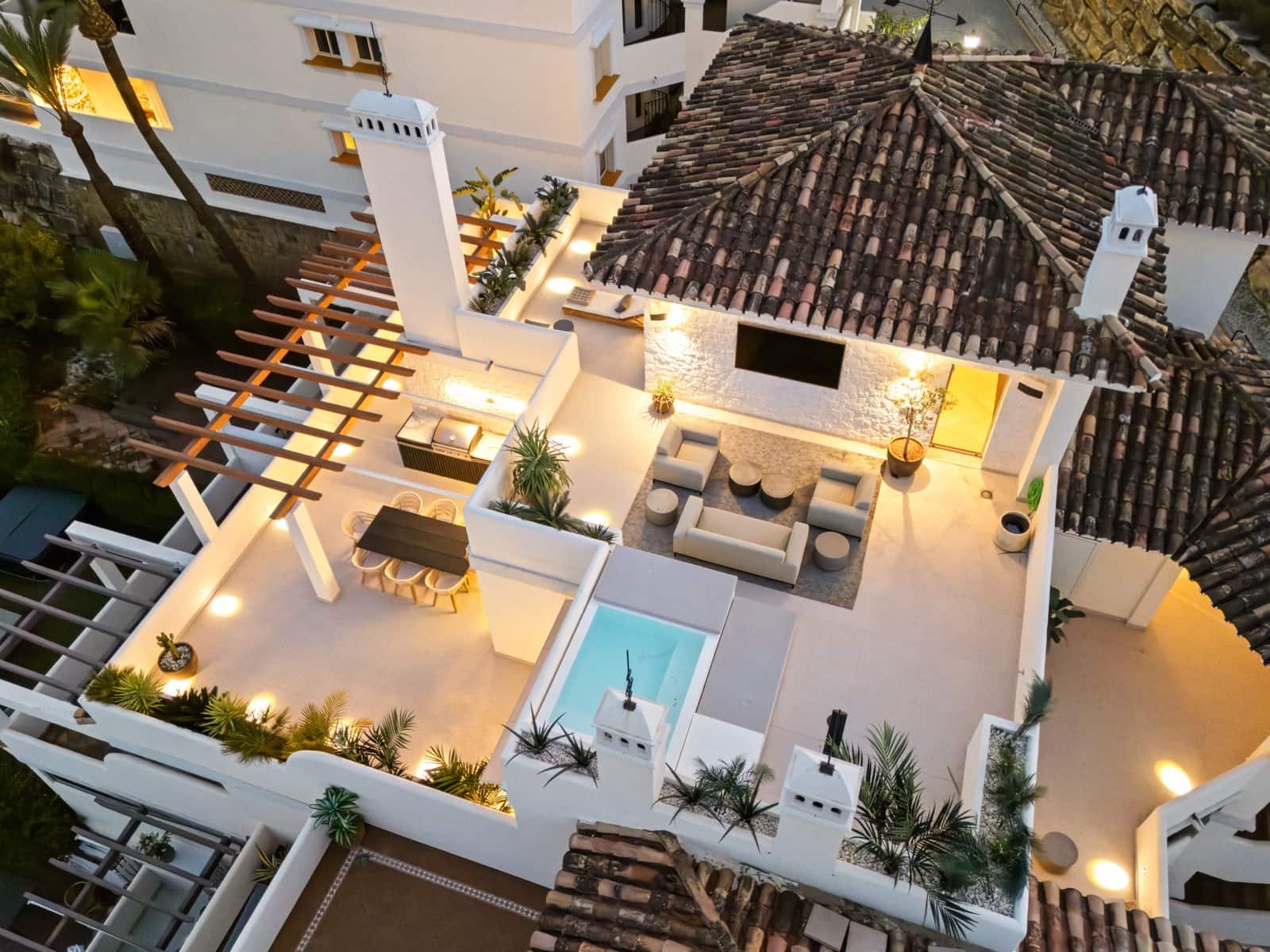 Ático de 3 habitaciones en Marbella en venta con piscina garaje - 2.650.000 € (Ref: 9741433)