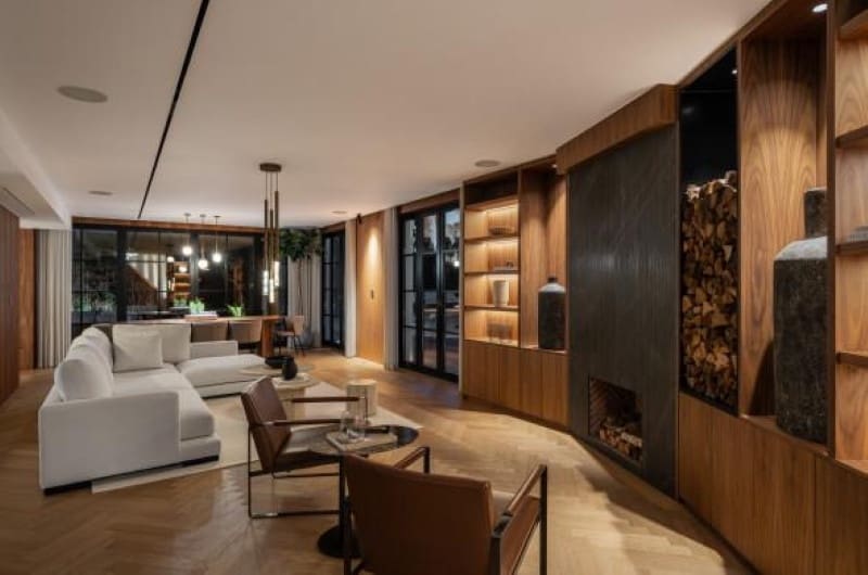 4 makuuhuone Huvila myytävänä paikassa Nueva Andalucia mukana uima-altaan 
autotalli - 4 250 000 € (Ref: 9744007)